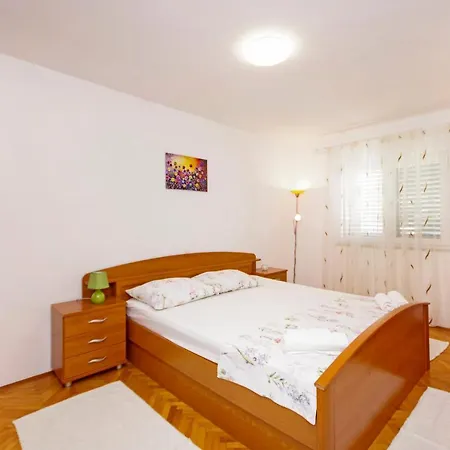 Apartment Danica *
